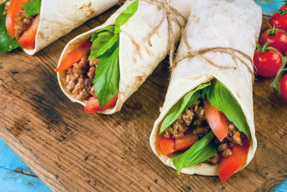 CE ISO認証済みトルティーヤ製造ライン、200～300枚/時の生産能力、10～12インチのトルティーヤ直径