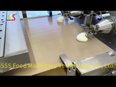 トーティーヤの生産ライン