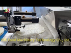 トーティーヤの生産ライン