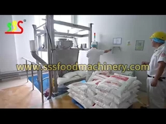 トーティーヤの生産ライン